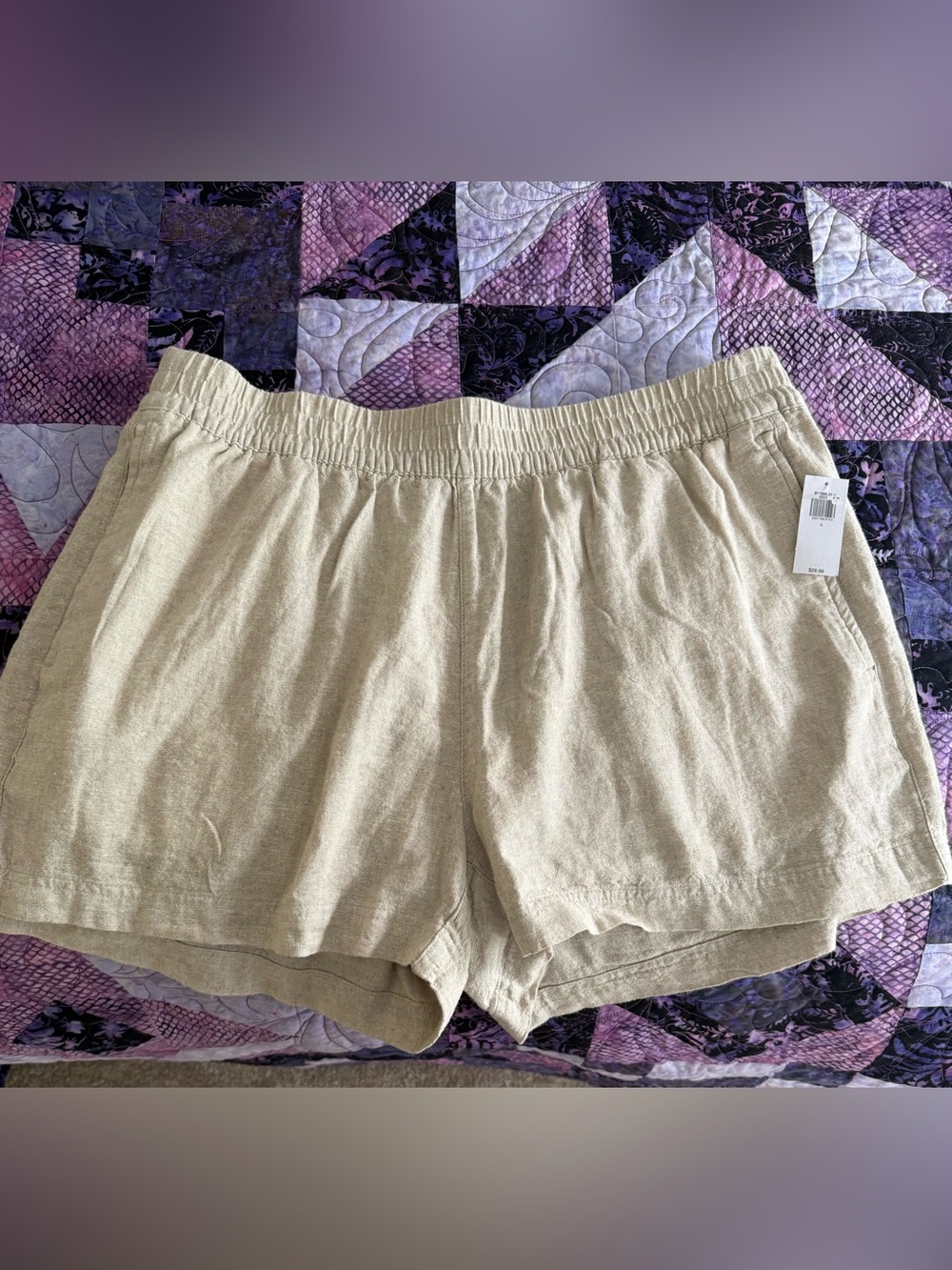 Old Navy High-Waist Linen-Blend Shorts in Beige